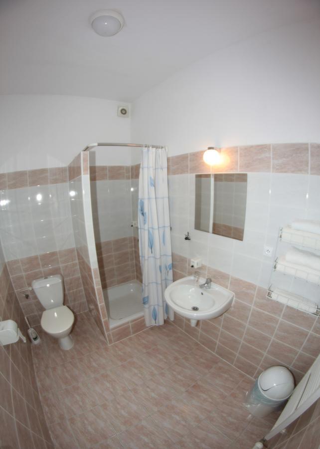Hotel Kralovsky Dvur Hořice 外观 照片